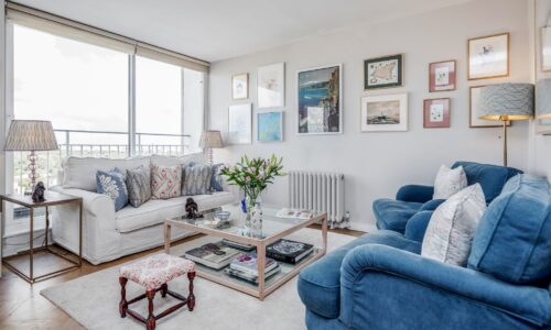 Lovely 2-bed flat with balcony in Notting Hill
